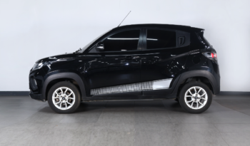 MAHINDRA KUV100 2022 lleno